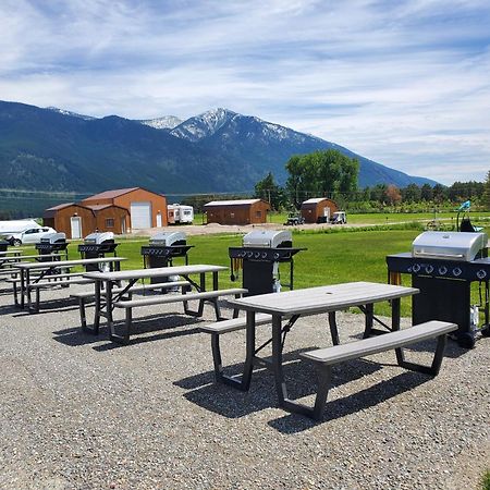 Glacier Acres Guest Ranch Columbia Falls Esterno foto