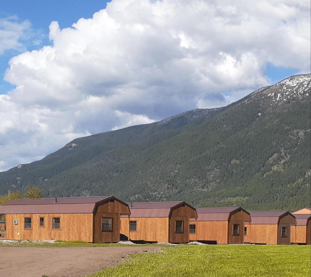 Glacier Acres Guest Ranch Columbia Falls Esterno foto