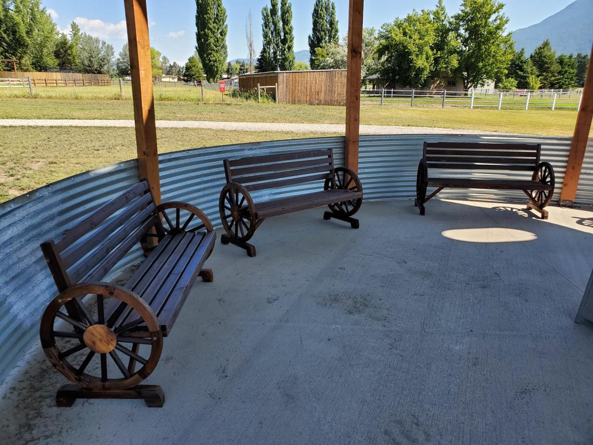 Glacier Acres Guest Ranch Columbia Falls Esterno foto